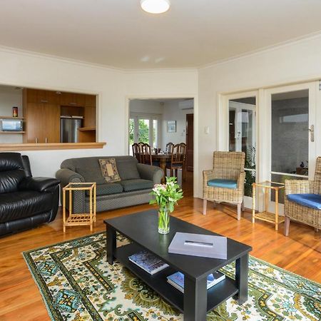 Breakwater Cottage - Napier Holiday Home Extérieur photo