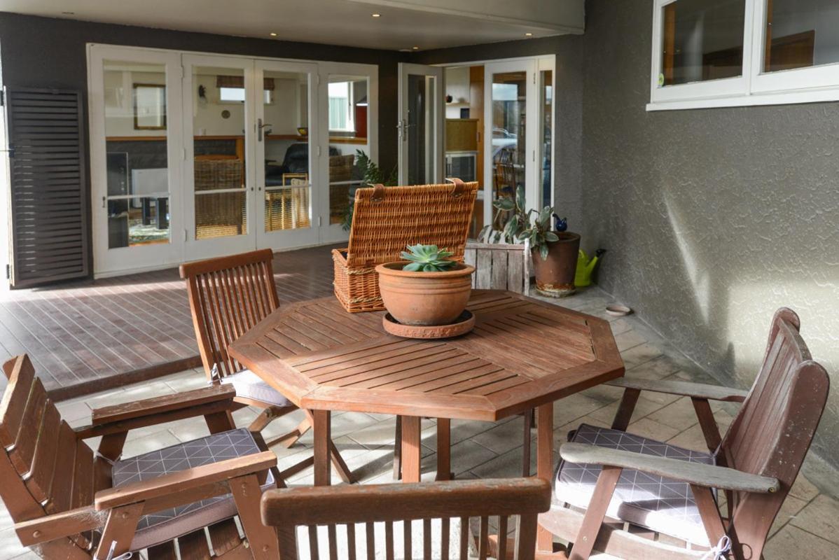 Breakwater Cottage - Napier Holiday Home Extérieur photo